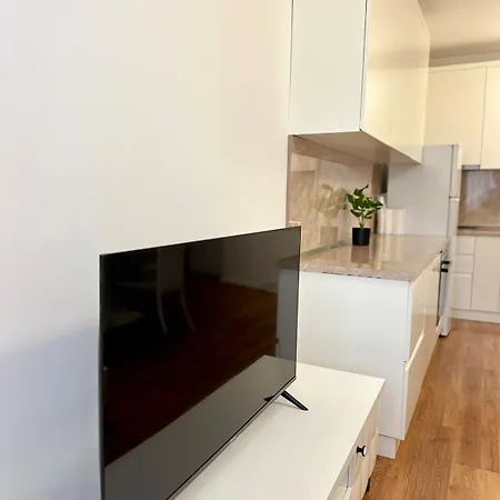 Modern&Cozy Apartment In Tirana