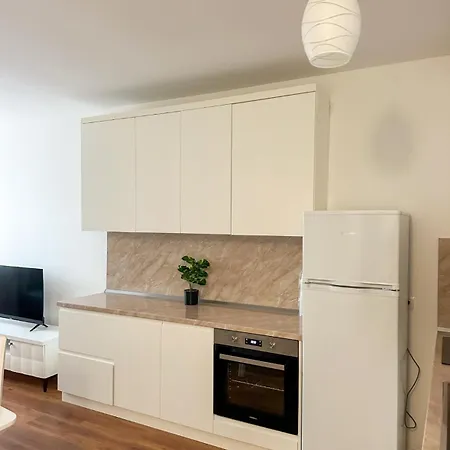 Apartment Modern&Cozy Apartment In Tirana *