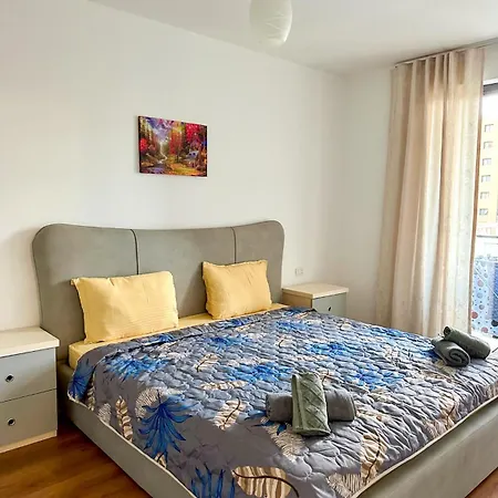 Modern&Cozy Apartment In Tirana Apartment
