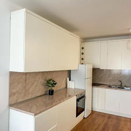 Modern&Cozy Apartment In Tirana Apartment *